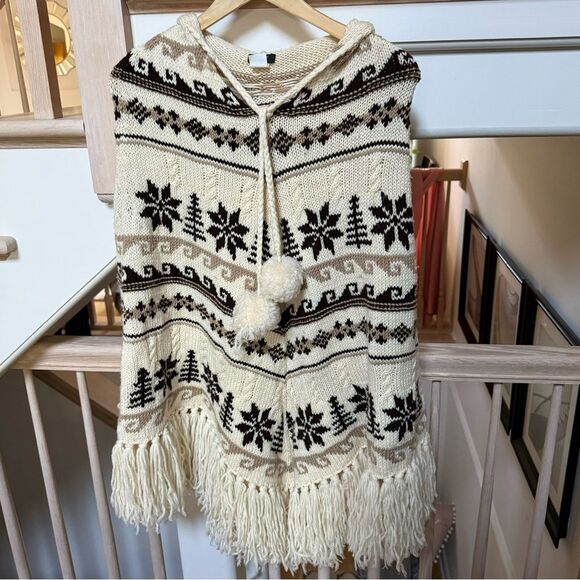 J. Crew Hand-knit 100% Wool Fair isle Motif Fringe Hooded Poncho One Size - Picture 13 of 13